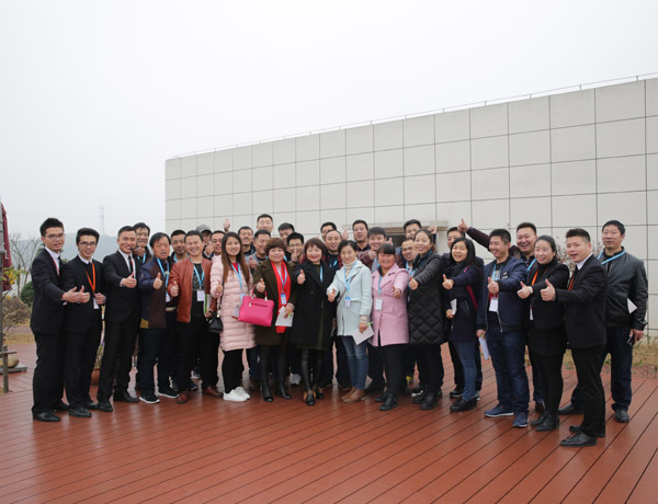 攜手并進，共創(chuàng)共贏——熱烈歡迎科恩陜西經(jīng)銷商團隊到廠參觀學習