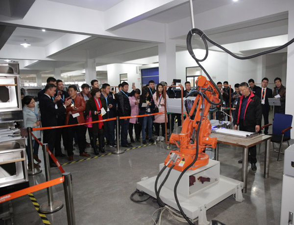 攜手并進，共創(chuàng)共贏——熱烈歡迎科恩陜西經(jīng)銷商團隊到廠參觀學習