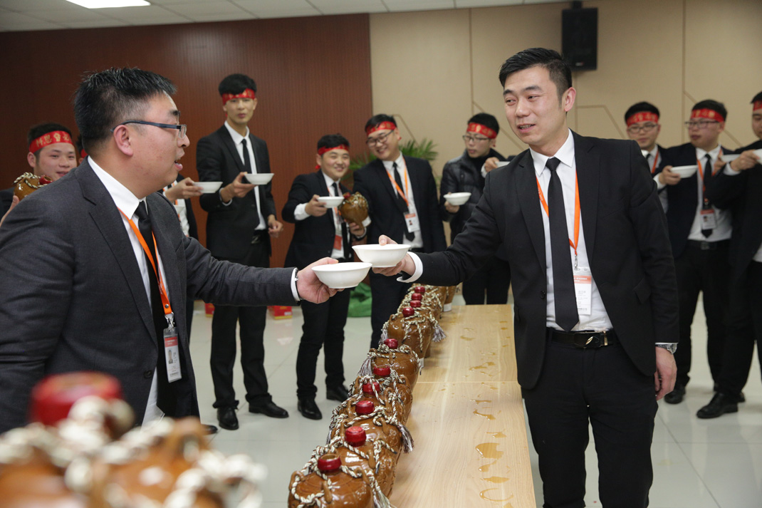 八年磨礪，劍指17——科恩電器2017年誓師大會(huì)隆重舉行