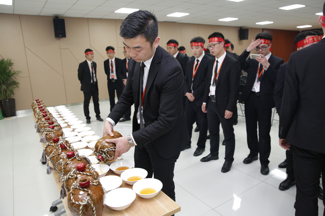 八年磨礪，劍指17——科恩電器2017年誓師大會(huì)隆重舉行