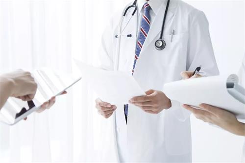 Crc去醫(yī)院推進(jìn)項目怎么穿合適？可以美甲染發(fā)嗎？(圖2)